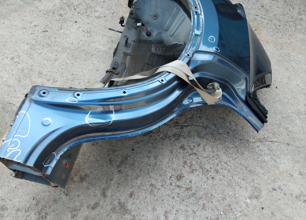 Крыло заднее правое