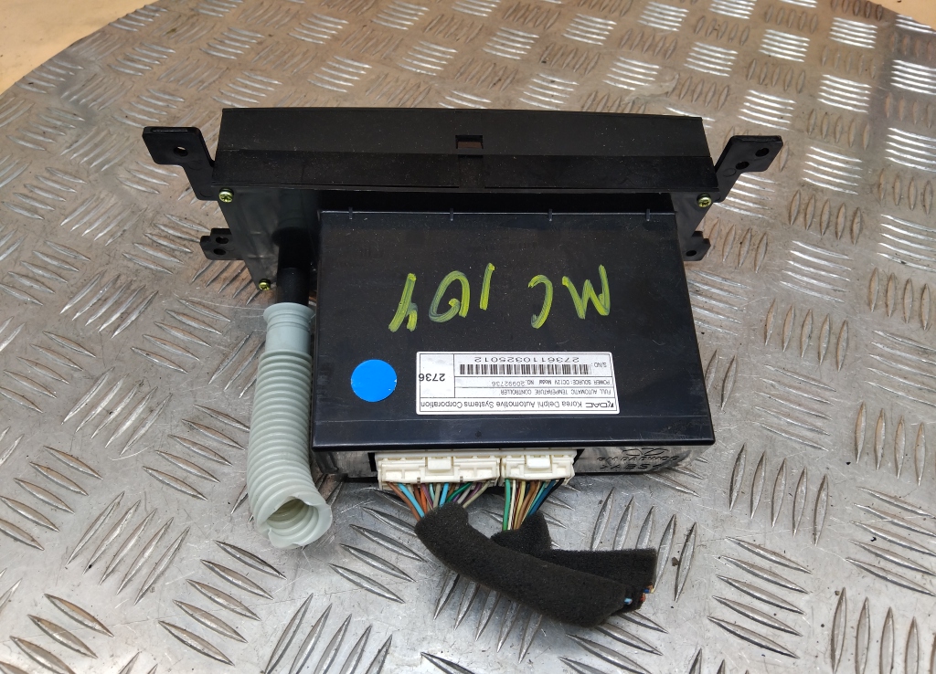 Блок управления климатической установкой