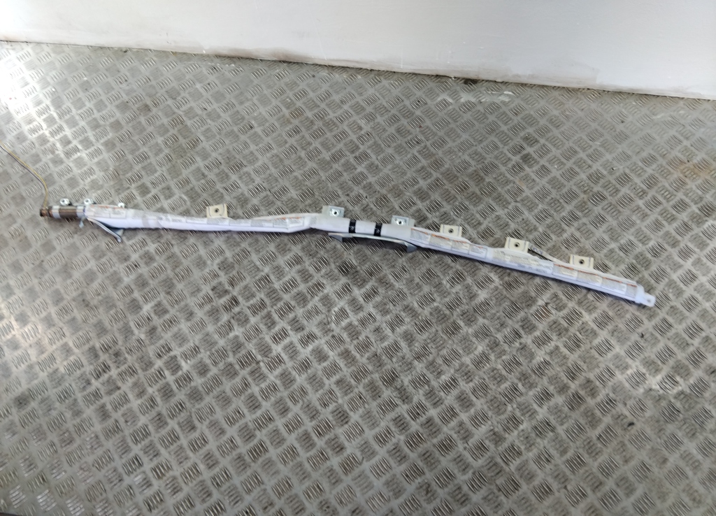 Подушка безопасности боковая (шторка)