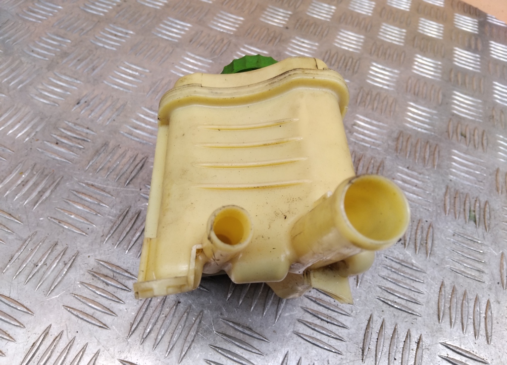 Бачок ГУР