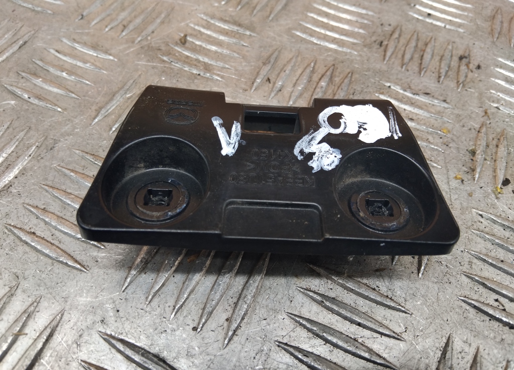 Кронштейн заднего бампера левый