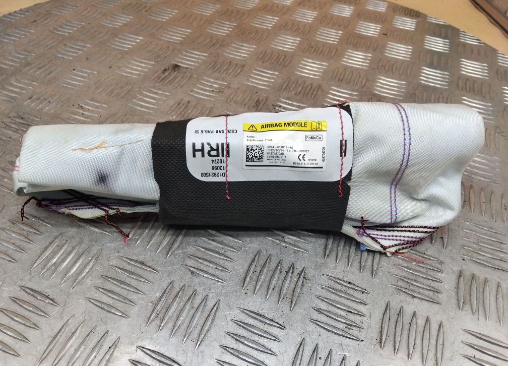 Подушка безопасности боковая (в сиденье)