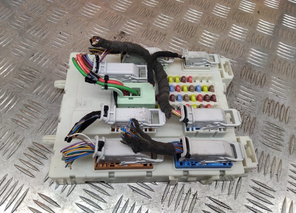 Блок предохранителей