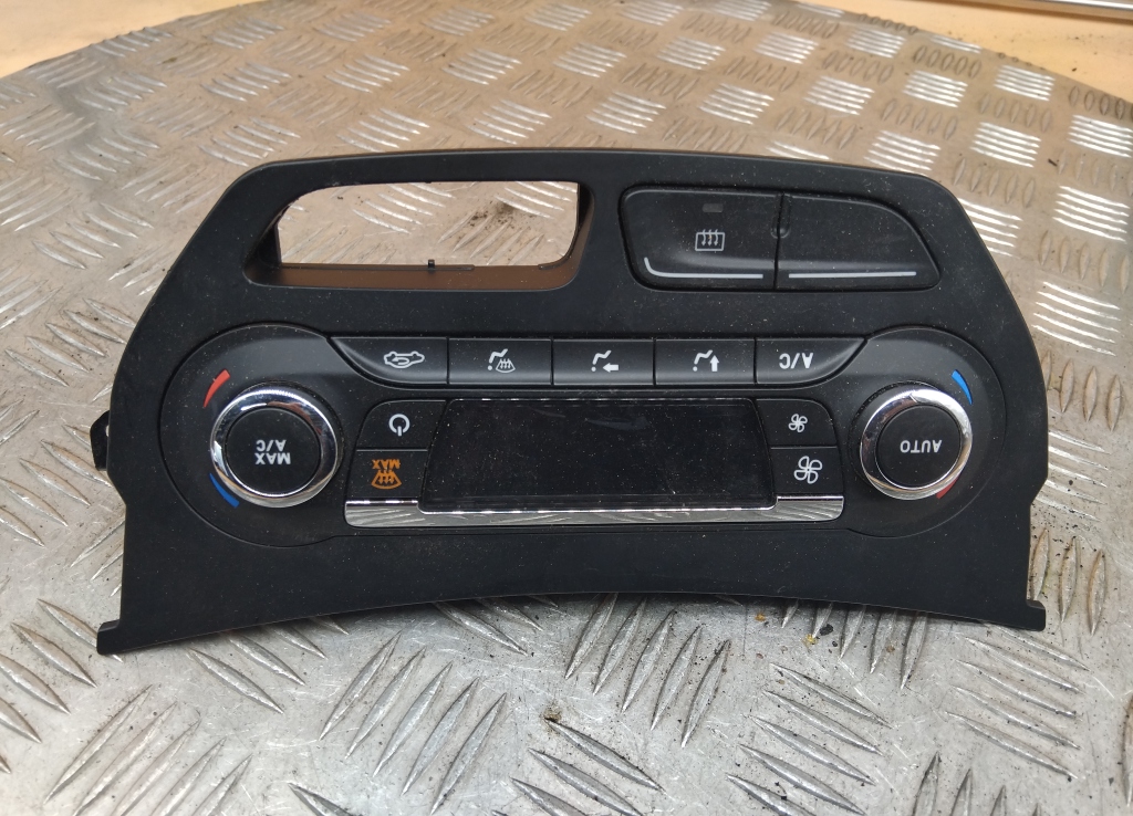 Блок управления климатической установкой