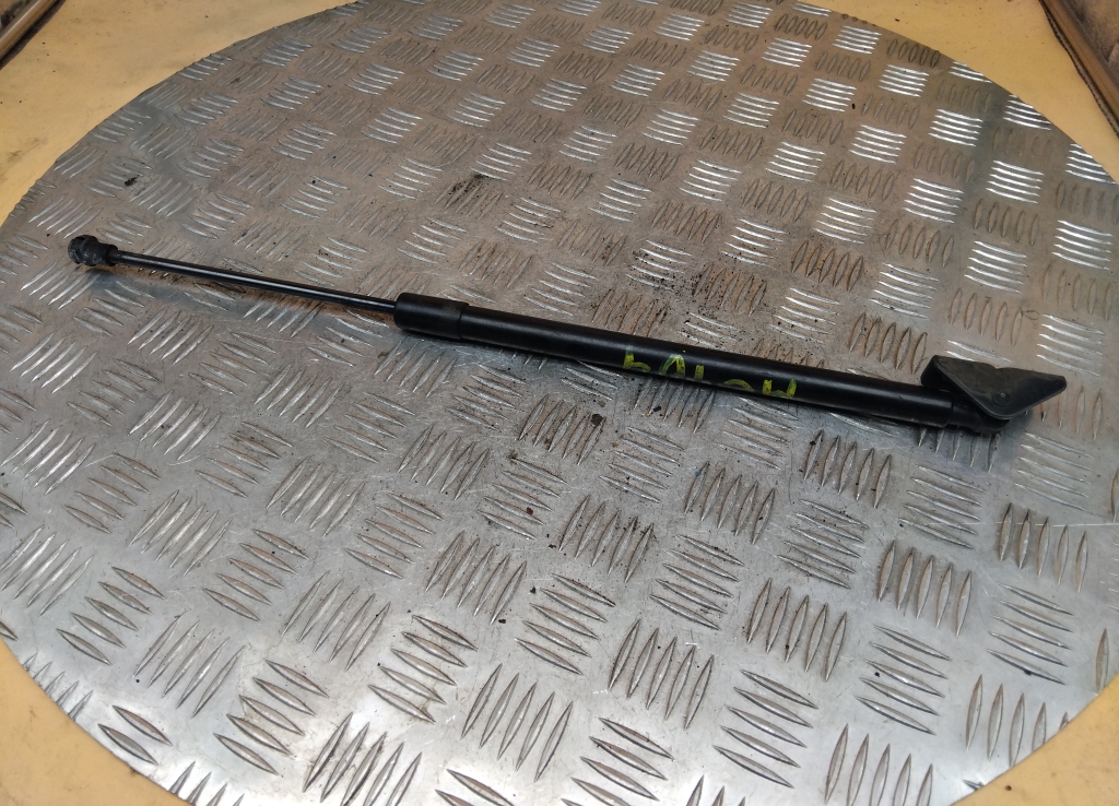 Амортизатор двери багажника