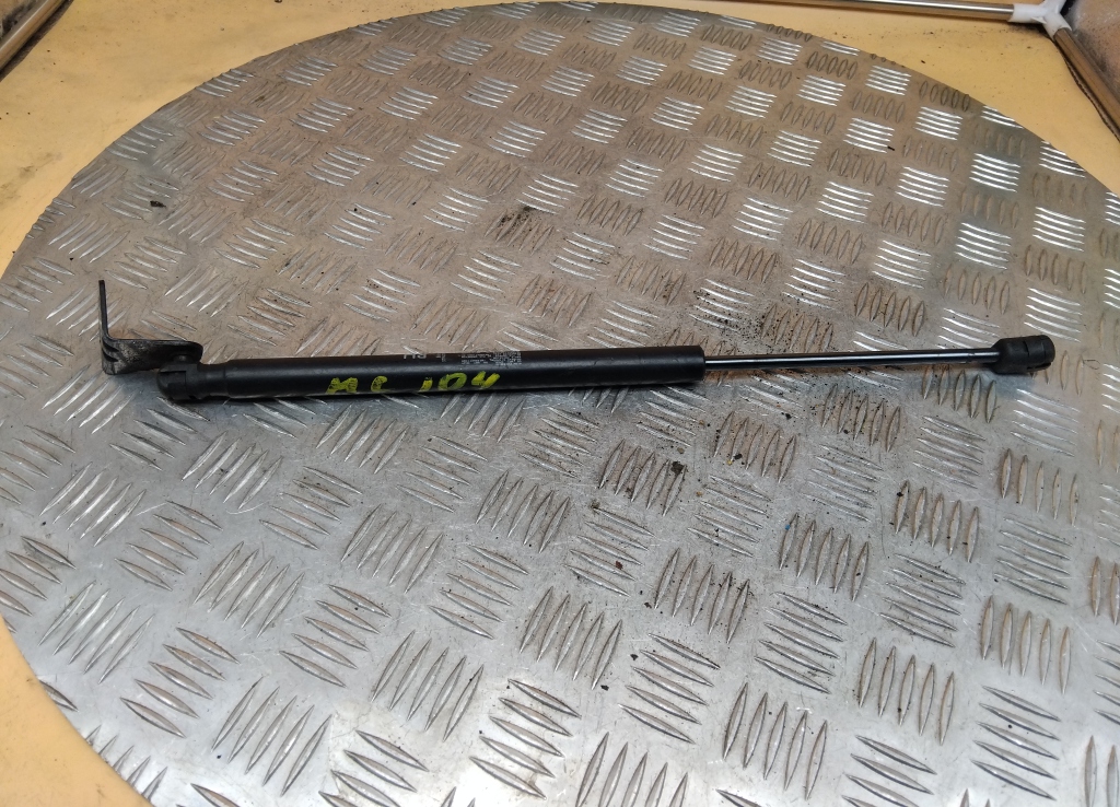 Амортизатор капота