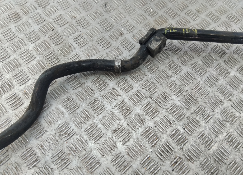 Стабилизатор передний