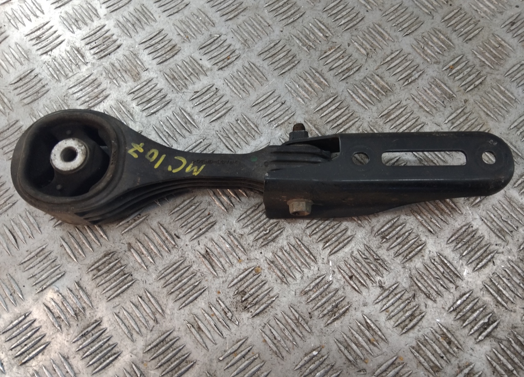 Опора двигателя