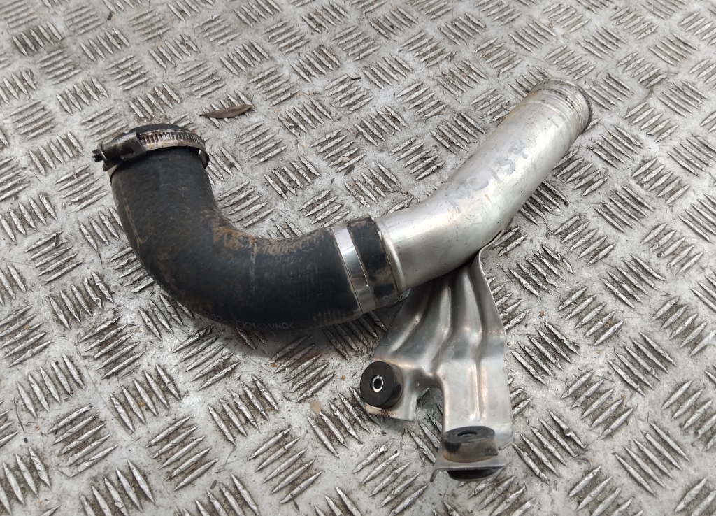 Патрубок интеркулера