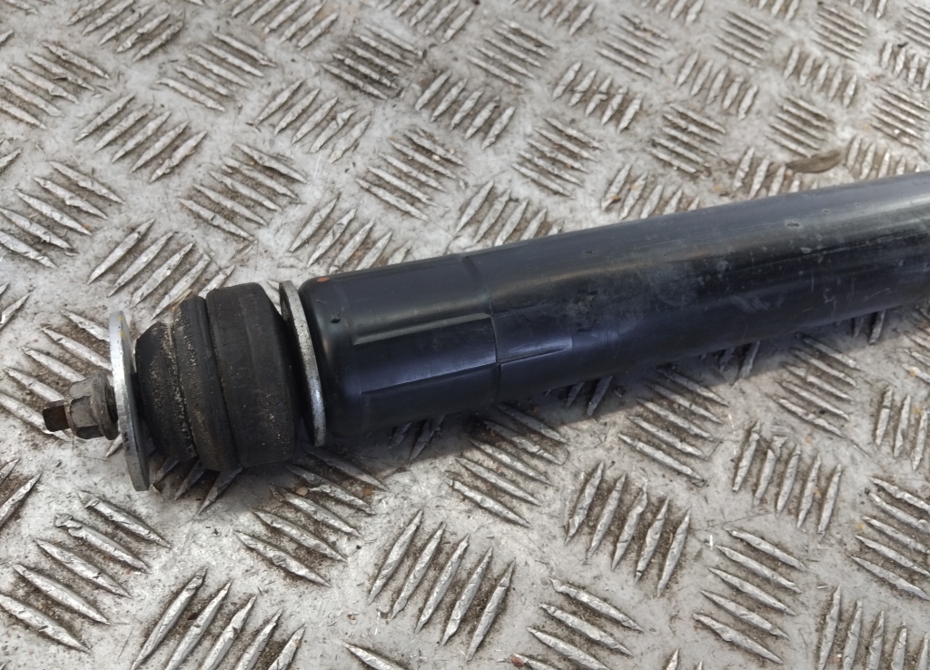 Амортизатор задний (стойка)