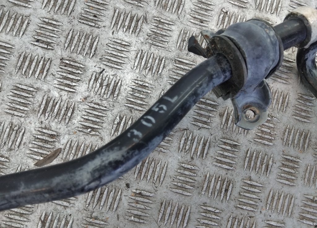 Стабилизатор передний