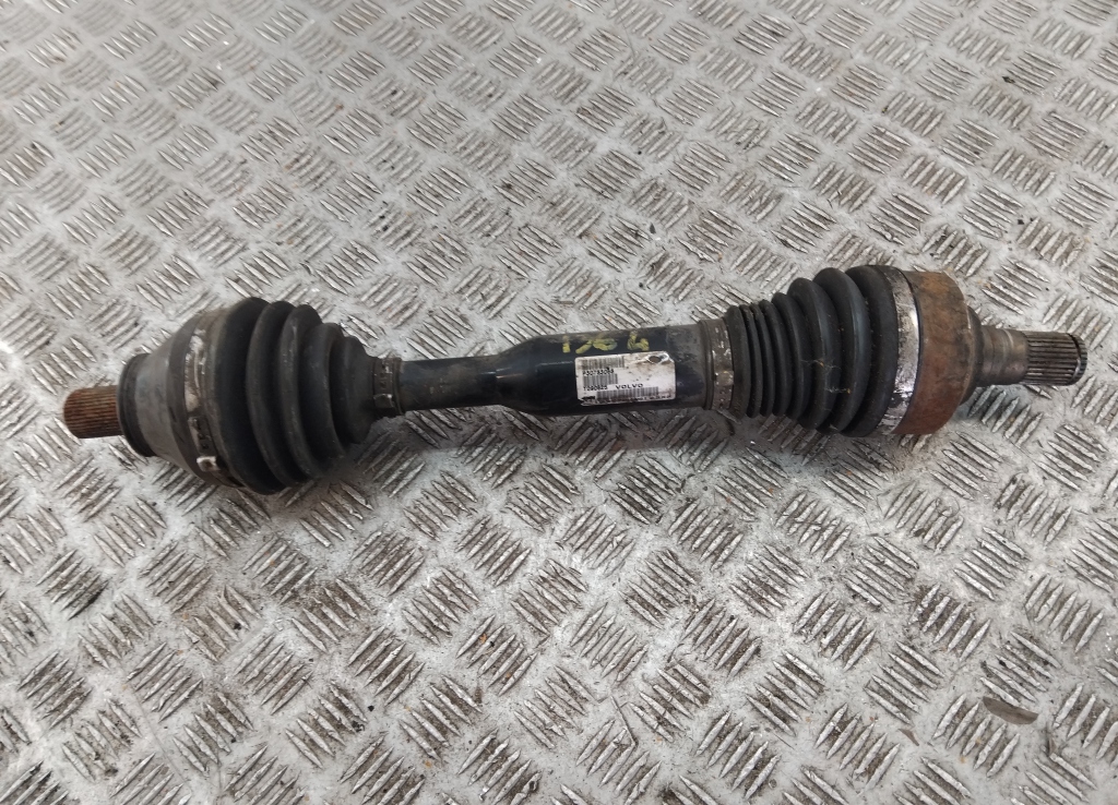 Полуось передняя левая