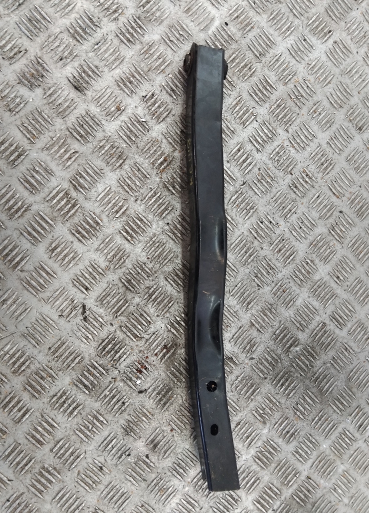 Кронштейн передней балки