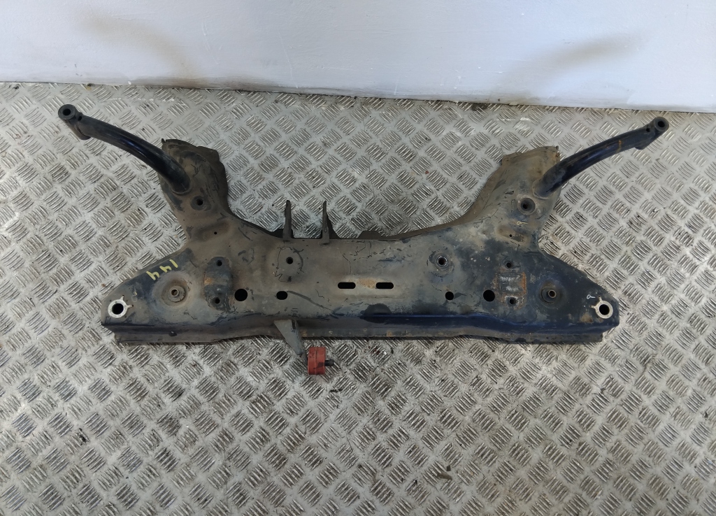 Балка подмоторная