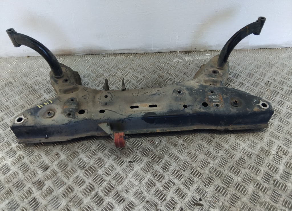 Балка подмоторная