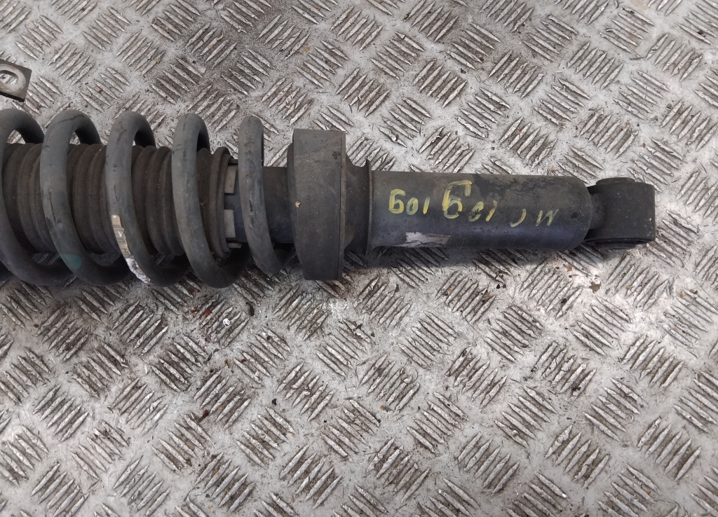 Амортизатор задний (стойка)