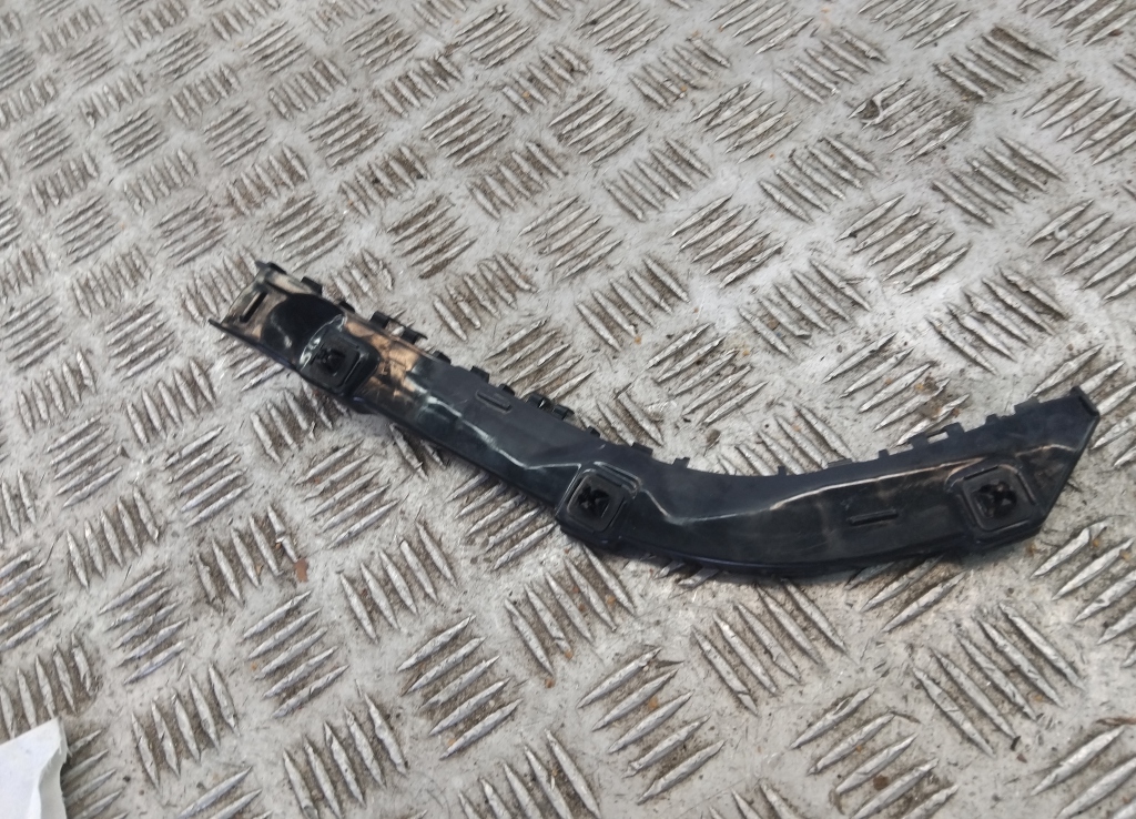 Кронштейн заднего бампера левый