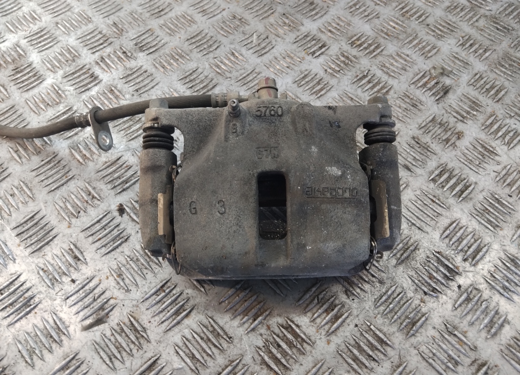 Суппорт передний правый