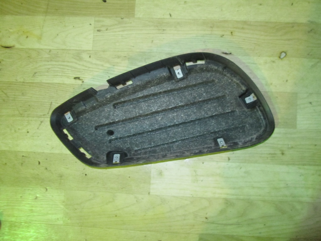 Накладка переднего бампера левая