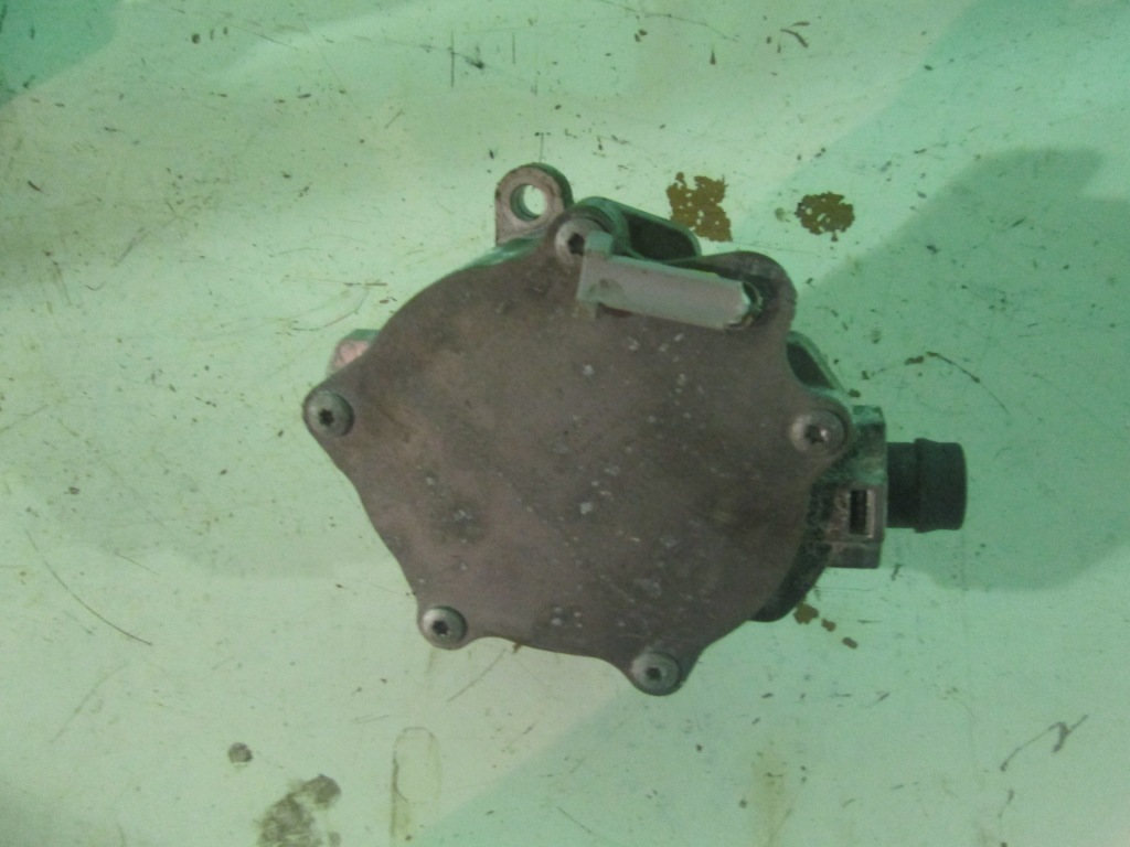 Насос вакуумный