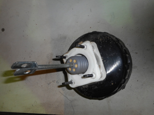 Усилитель тормозов вакуумный