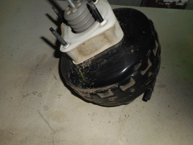 Усилитель тормозов вакуумный