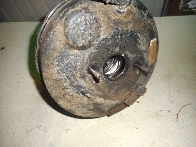 Усилитель тормозов вакуумный