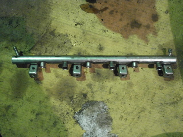 Рейка топливная (рампа)