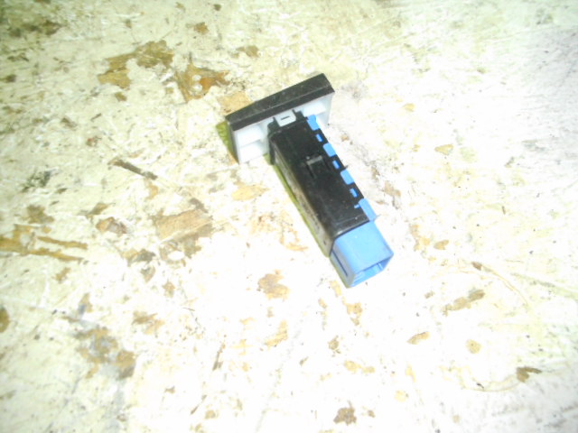 Кнопка обогрева переднего стекла