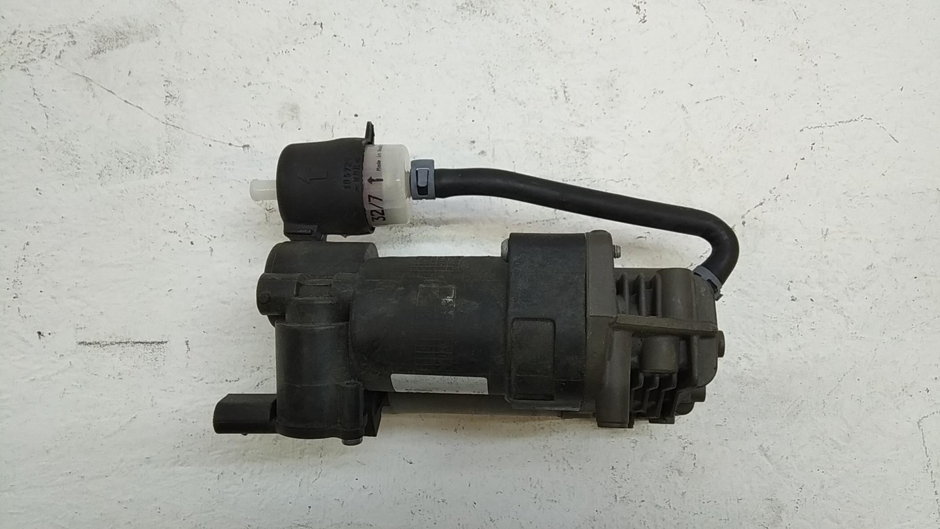 Насос регулировки подвески