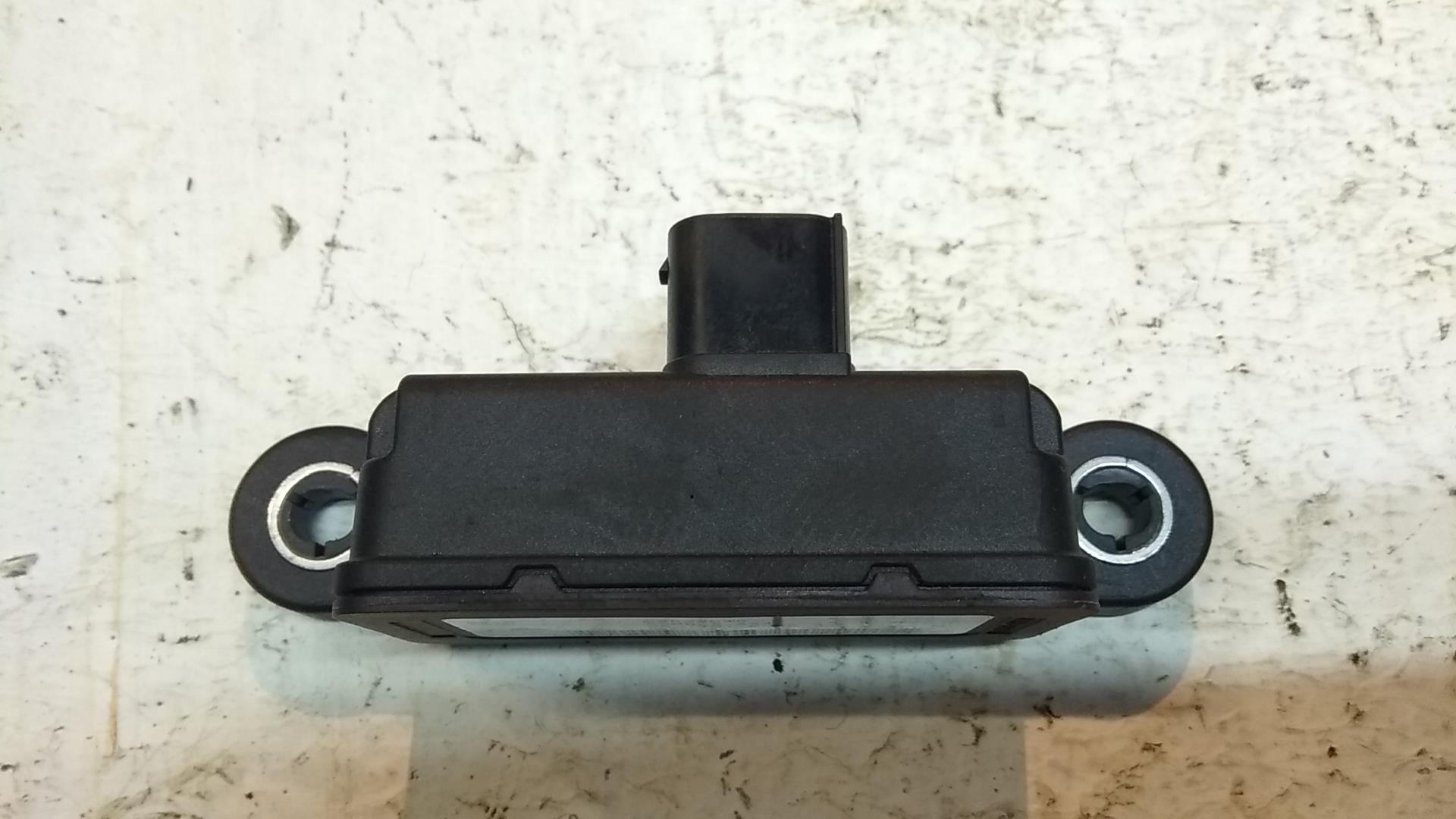 Датчик ускорения