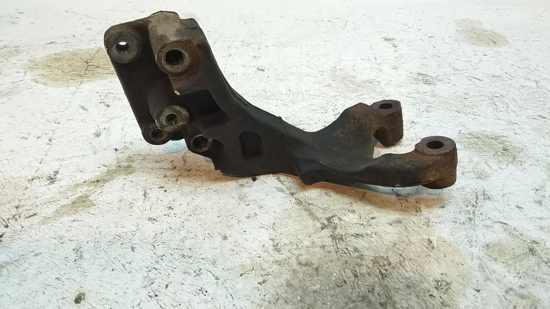 Кронштейн (сопут. товар)