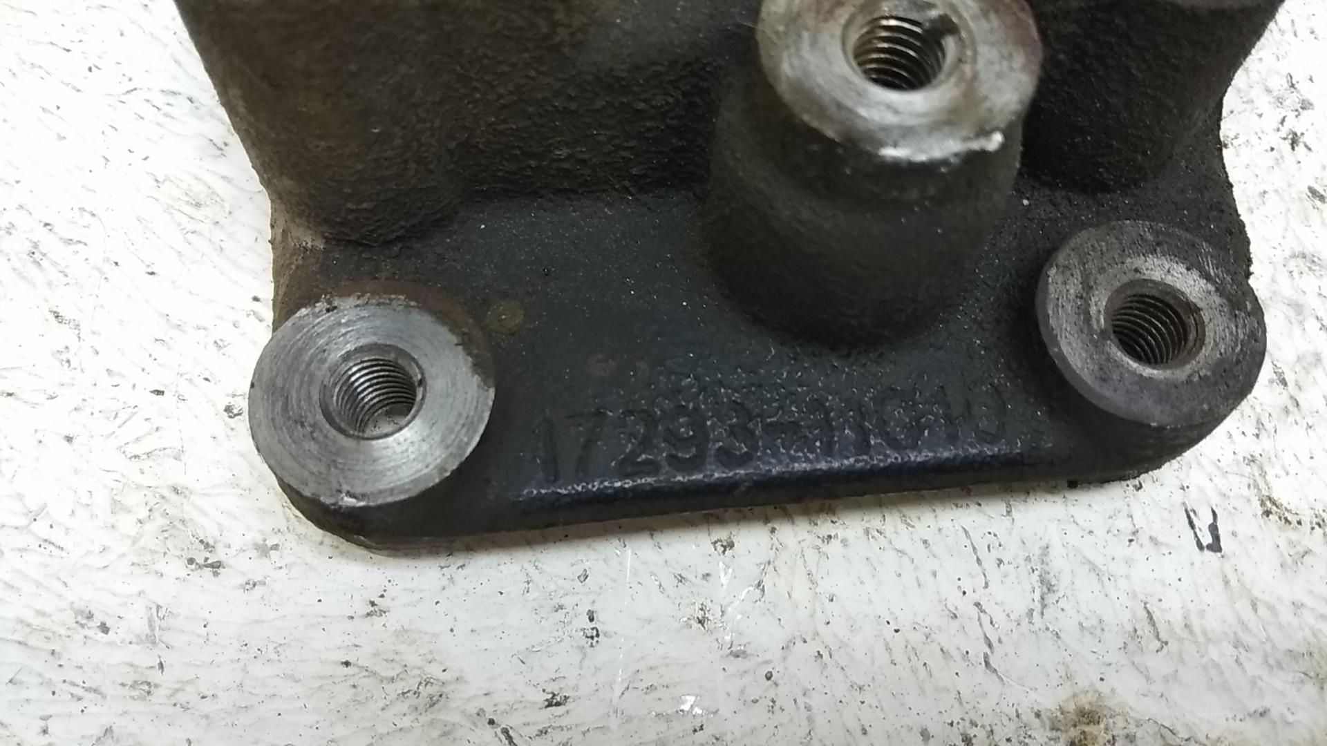 Кронштейн (сопут. товар)