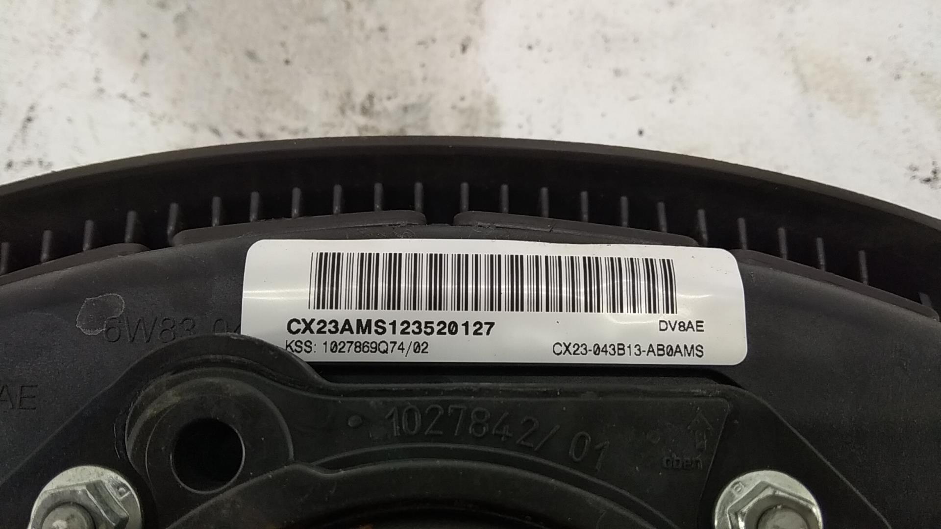 Подушка безопасности в рулевое колесо