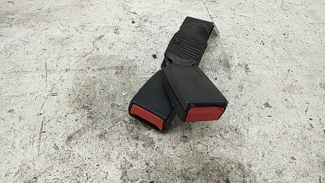 Ответная часть ремня безопасности