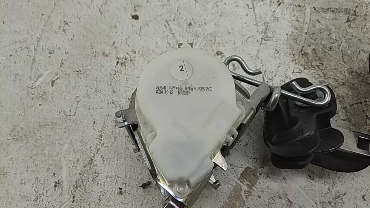 Ремень безопасности