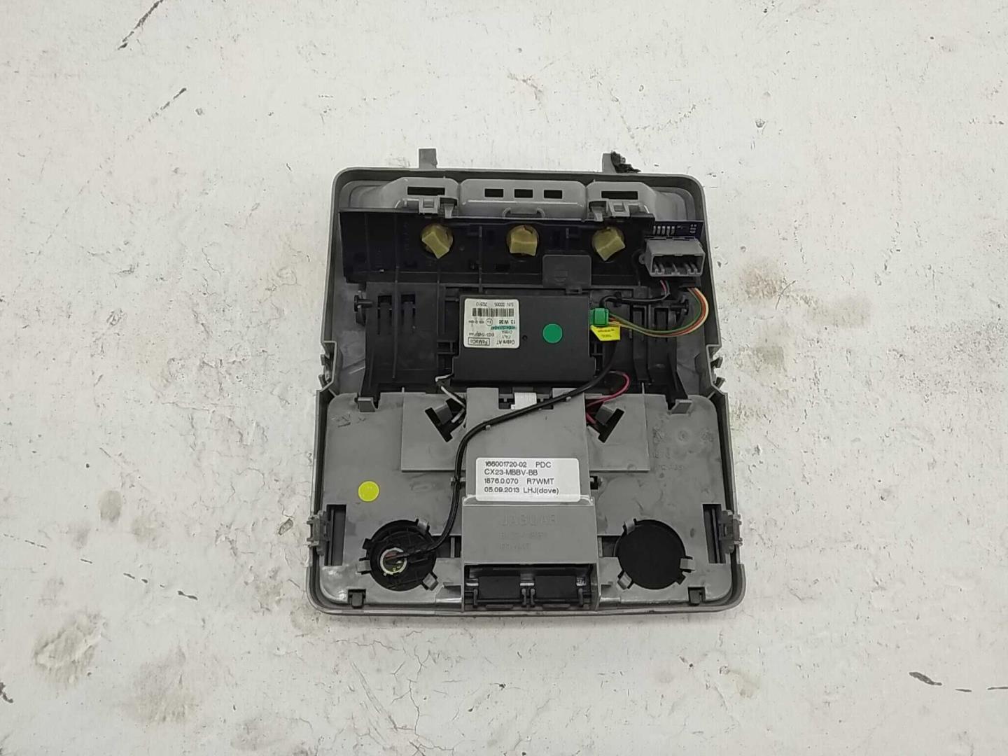 Плафон салонный